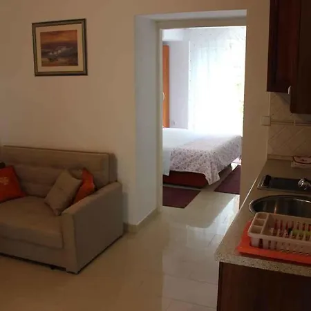 Apartment In 15235